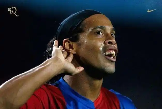 出了一份亮 出了一份亮