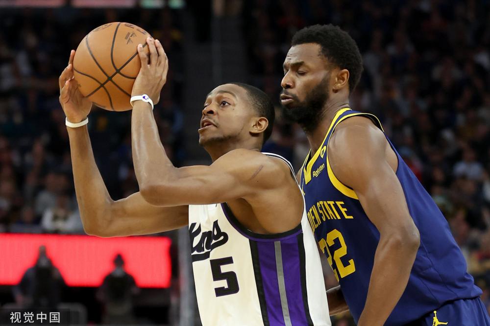 并伺机在 并伺机在